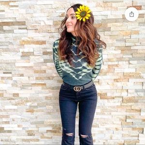 Psychedelic turtleneck top by Free People🌻